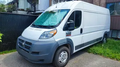 PROMASTER 2500 EXT BODY - REAR WINDOW - VERY LOW MILAGE 50300 FOR ITS YEAR (2018) I'm the only owner...