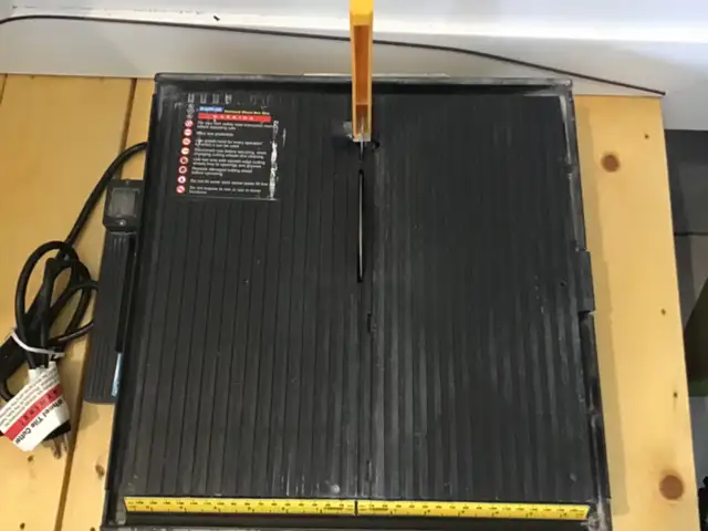 Plasplugs  Power Master Diamond Wheel Tile Wet Saw. in Power Tools in Winnipeg - Image 3