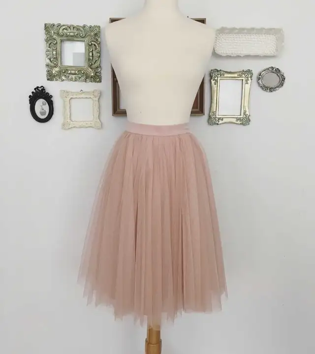 Hand Crafted Nude Pink Luxe Tulle Midi Skirt  in Women's - Dresses & Skirts in Kitchener / Waterloo - Image 3
