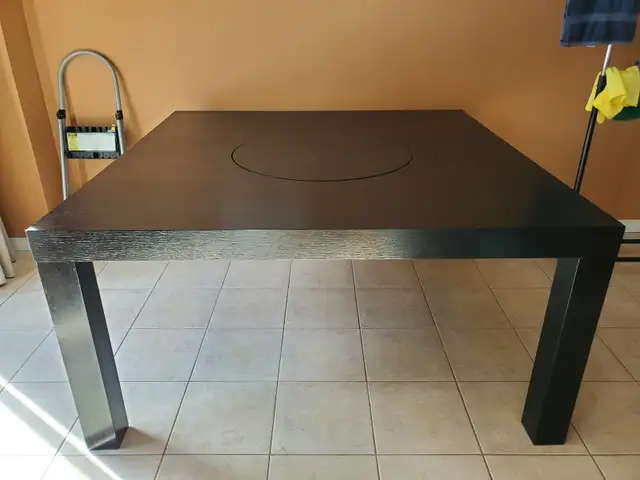 Large dining table with built-in lazy susan & chairs in Dining Tables & Sets in Hamilton - Image 3
