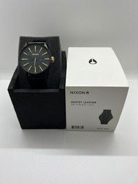 BNIB Nixon Sentry Leather Watch A105 1041 Matte Black/Gold