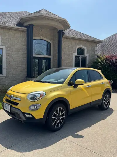 -Good condition, used -Fiat 500x trekking plus -yellow -sunroof, heated seats, heated steering, beat...