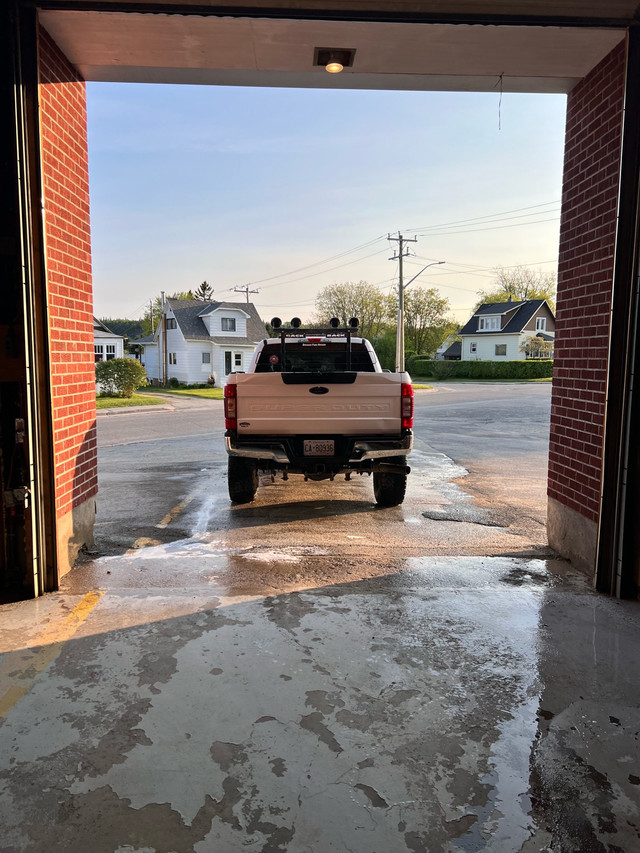 2020 F-250 in Cars & Trucks in Thunder Bay - Image 2