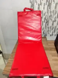 RED FOLDING EXERCISE MAT