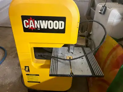 Canwood 9" Bandsaw, View more