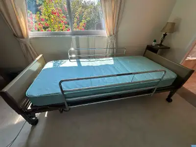 Electric Hospital/Homecare Bed, View more
