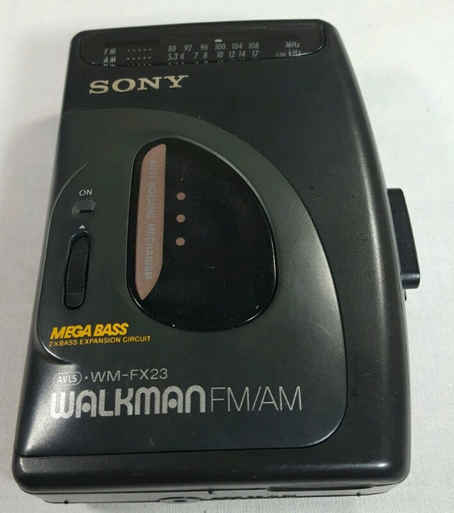 Sony Walkman WM-FX23 Radio Cassette Player AM/FM Mega Bass | Other | Ottawa  | Kijiji