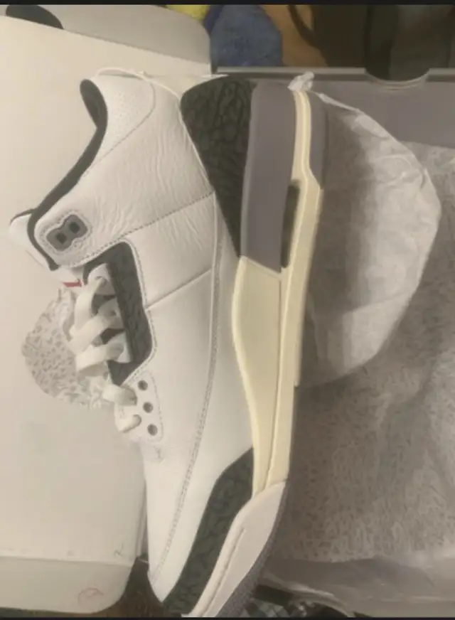 jordan 3 in Men's Shoes in Oshawa / Durham Region - Image 2