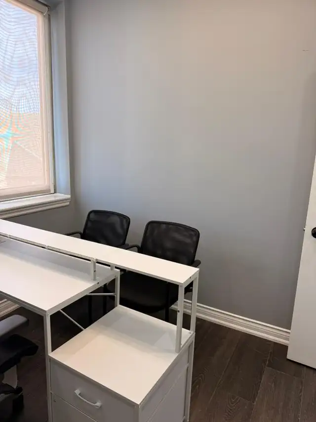 Office space for rent in Mississauga in Commercial & Office Space for Rent in Oakville / Halton Region - Image 9