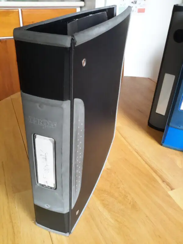 Lot 6 cartables classeur binders 1" 1.5" 2" (3 anneaux) bon état in Storage & Organization in City of Montréal - Image 5