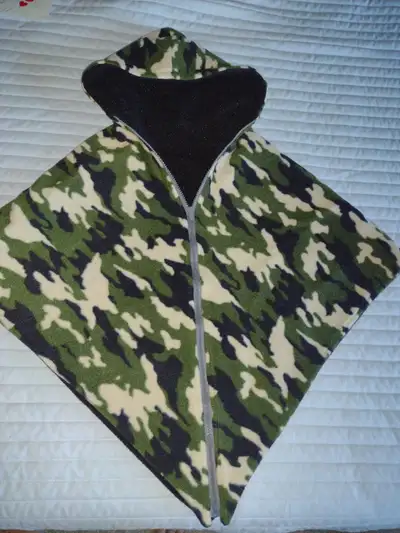 Brand new custom made car seat poncho with zipper. Black, green, beige camo print with solid black f...