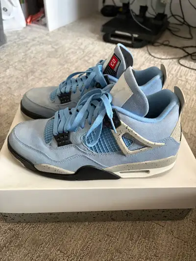 UNC Jordan 4 Size 10, View more