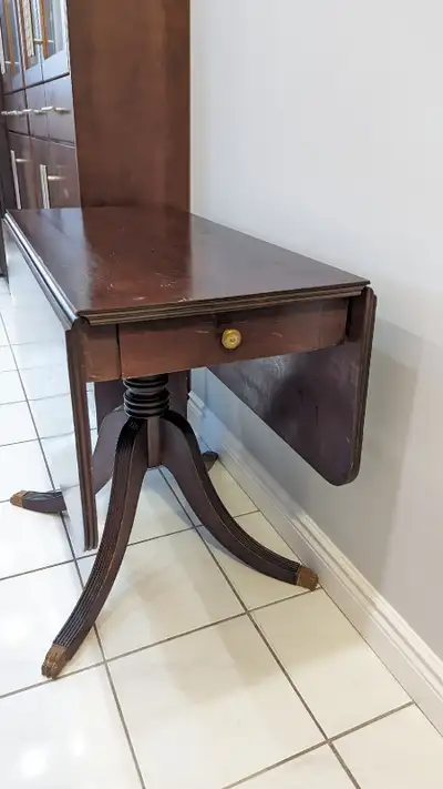 Duncan Phyfe MCM table, View more