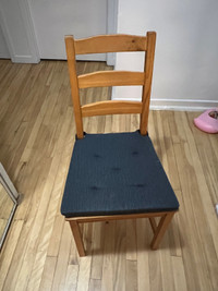 Tables et chaises Jokkmokk d’Ikea