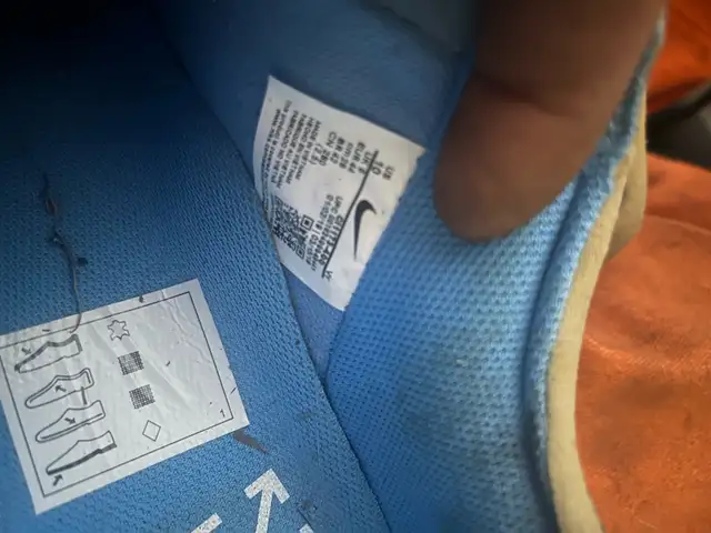 Nike Air Force 1 Off-White in Men's Shoes in Lanaudière - Image 4