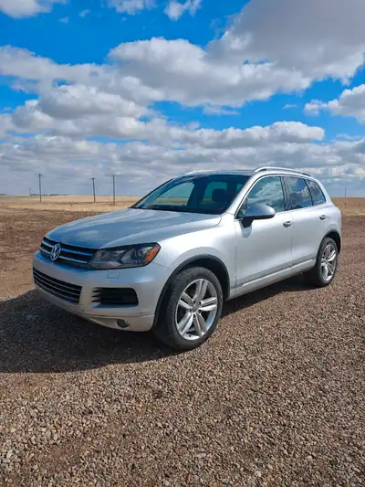 Selling my 2012 Diesel VW Touareg, it does have higher mileage but drives real good, I just got the...