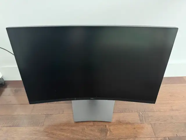 DELL S3220DGF in Monitors in Laval / North Shore - Image 2