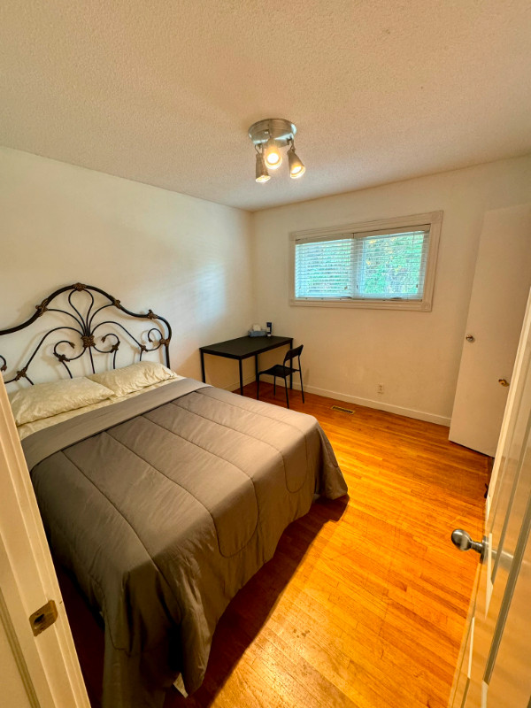 Room for Rent in Room Rentals & Roommates in Calgary