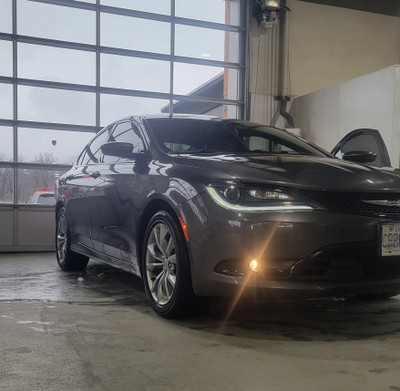 Ultimate Sport Luxury: 2015 Chrysler 200S - Packed with Premium
