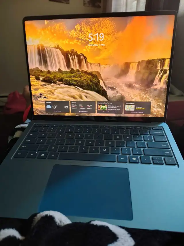 Microsoft Surface Laptop in Laptops in Edmonton - Image 3