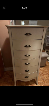 Dresser commode