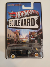 Vieille Hot Wheels Boulevard neuve Classic Packard rare