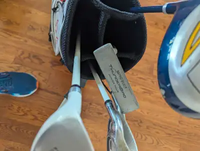30' bag and 36' clubs (Left handed) Includes driver cover