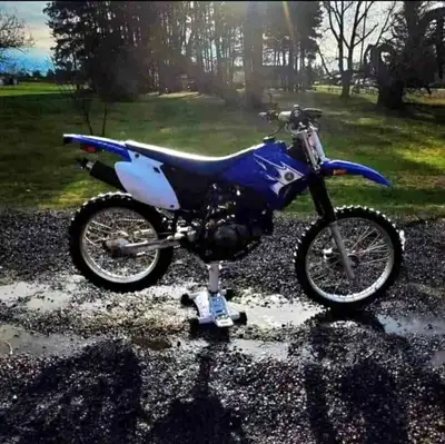 2007 TTR 230. Good condition. Complete new back tire,rim,spokes,hub sprocket. Runs good. Electric st...