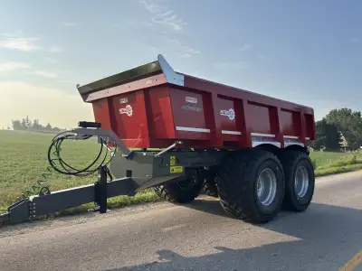 NEW Patterson Equipment Landslide 20 Dump Trailer, View more