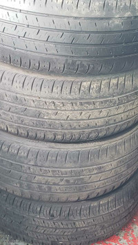 4 pneus kumho à vendre