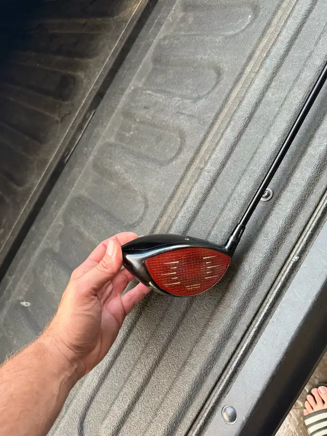 TaylorMade Stealth 2 Driver STIFF in Golf in Mississauga / Peel Region - Image 5