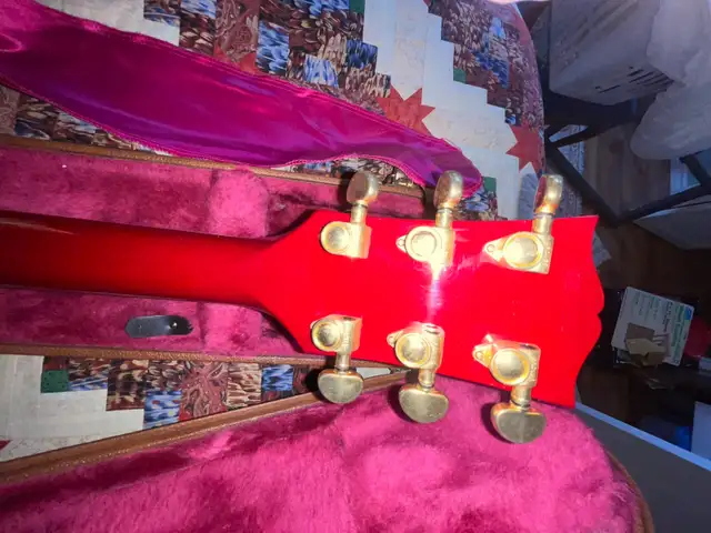 1992 Gibson les Paul custom sunburst flame top in Guitars in Owen Sound - Image 6