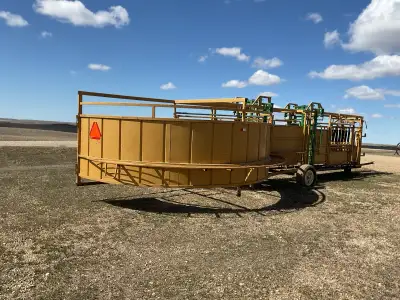 2008 Tuff livestock handling system Portable Installed rolling real industry doors and took out bi f...