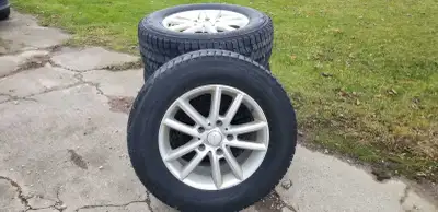 Bridgestone Blizzak winter tires 225 65 16 good for 1 or 2 seasons on almost new Aluminum rims. Prev...