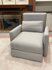 Sleeper chair excellent condition: IKEA Valentuna