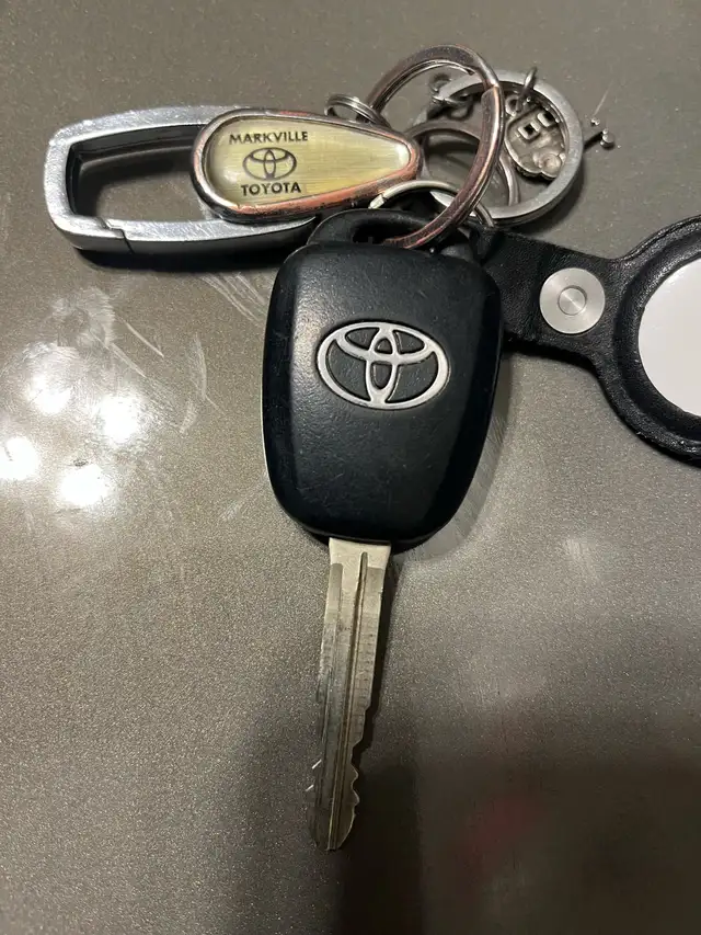 Lost Toyota Keys64960031047042120