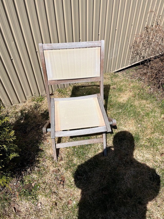 5 chaises de patio en teck dans Mobilier pour terrasse et jardin  à Saguenay - Image 2