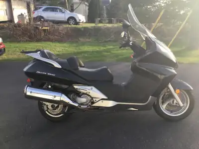 Honda Silverwing : New tires New sliders in variator ( Dr Pully ) New contra spring ( Malossi ) New...