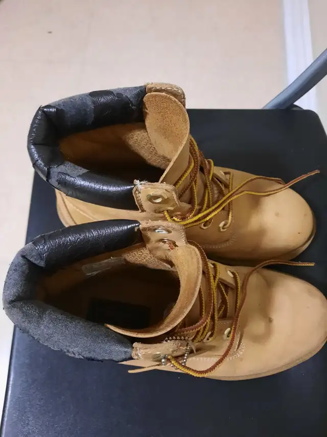 Timberland Boots in Men's Shoes in City of Toronto - Image 5