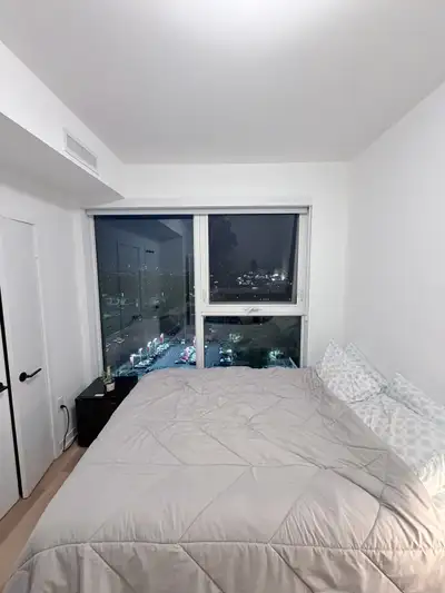 Room for Rent – Available July 1st Private bedroom in a modern 2-bedroom apartment near Yorkdale Sho...