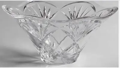 8.5 inch Fruit bowel Marquis by Waterford Made in Germany New, elegent and decorative, in box