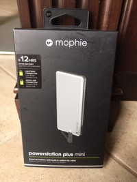 SAVE $45 ! New Mophie Powerstation Cell Phone External Battery