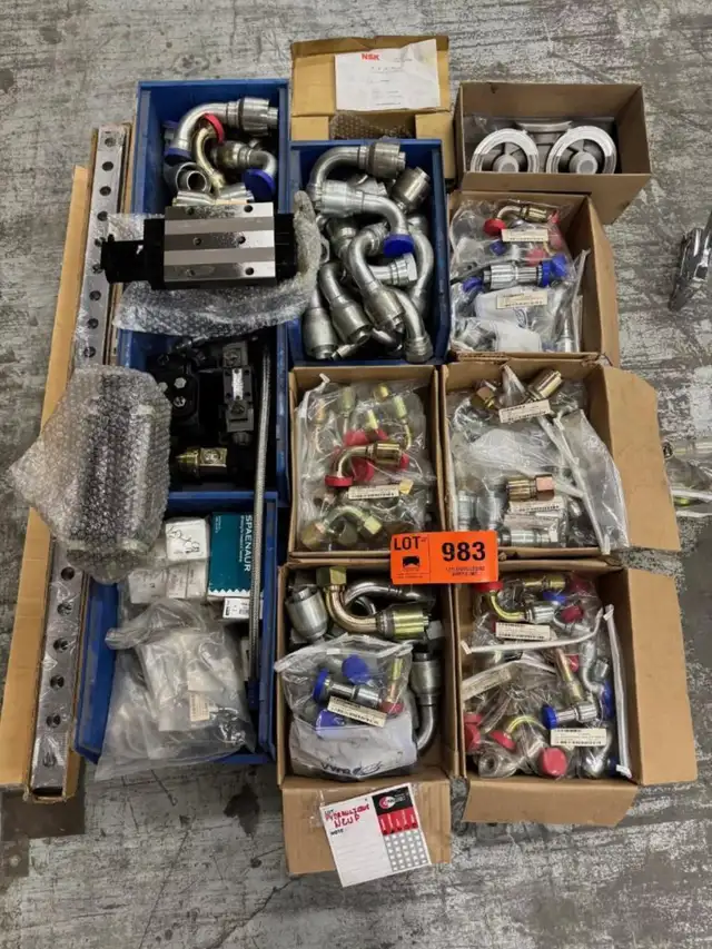 Raccords hydrauliques - Hydraulic fittings in Other in Drummondville - Image 9