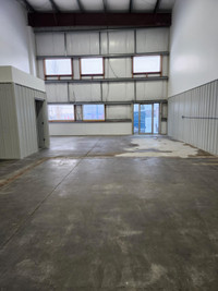 Multiple sized bays for Lease