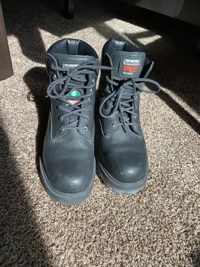 Mens timberland pro CSA rated boots Size 9 Thermolite insulation Waterproof leather uppers Shock res...