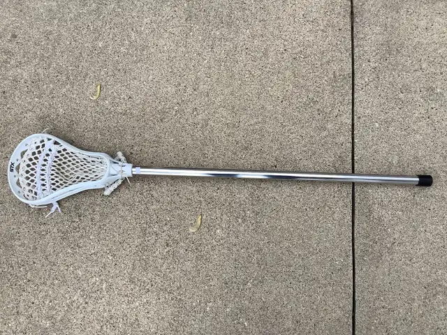 Lacrosse stick in Lacrosse in Oakville / Halton Region - Image 2