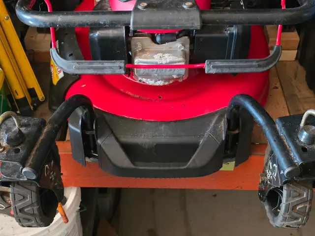 Black Max W Honda GCV160 Zero-Turn Lawnmower Over Head  Cam in Lawnmowers & Leaf Blowers in Windsor Region - Image 10
