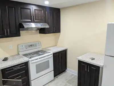 3 Beds – 2 Bath – 3 Parking, Lower Level for Rent in Brampton – @ $ 2800 BRAMPTON | PRETTY PLACE | 3...