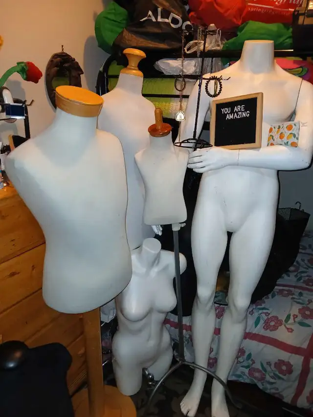 Mannequins,bust,racks,showcase,hangers,sign62863265820929123