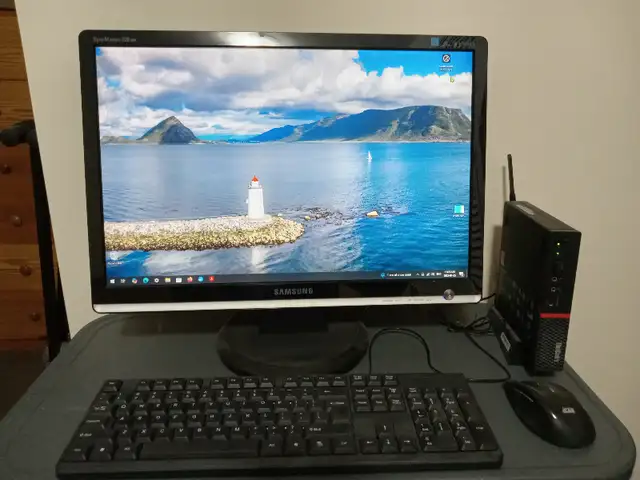 SAMSUNG SYNCMASTER 226BW 22" MONITOR in Desktop Computers in Ottawa - Image 2